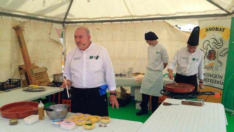Maridaje de gastronomía y cerámica como colofón Maridaje de gastronomía y cerámica como colofón