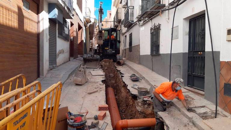 El Ayuntamiento comienza las obras en la calle Agustina de Aragón El Ayuntamiento comienza las obras en la calle Agustina de Aragón