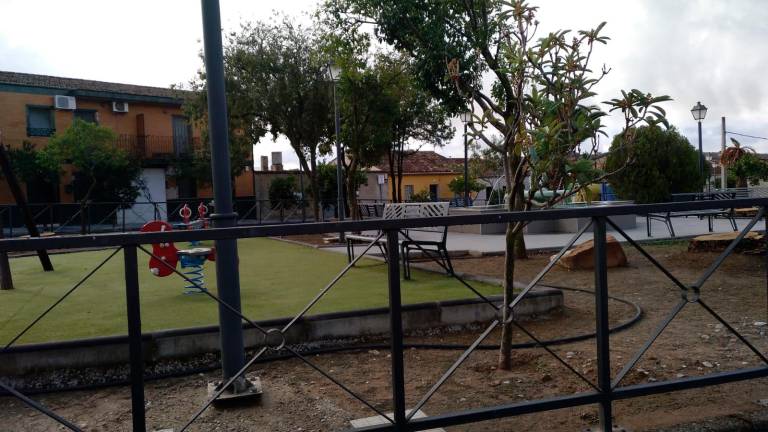 La Vega, a oscuras cada vez que llueve en Linares La Vega, a oscuras cada vez que llueve en Linares