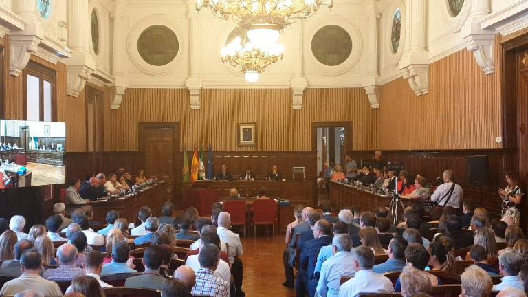 Constituida la Diputación de Jaén con Francisco Reyes repitiendo en la presidencia Constituida la Diputación de Jaén con Francisco Reyes repitiendo en la presidencia