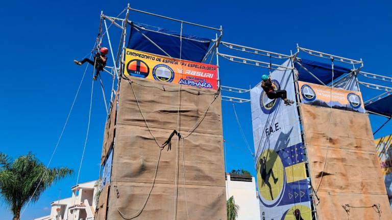 El Grupo de Espeleología de Villacarrillo arrasa en el Nacional con récords incluidos El Grupo de Espeleología de Villacarrillo arrasa en el Nacional con récords incluidos