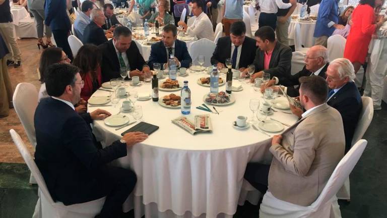 Julio Millán en el Desayuno Jaén Nuevo Milenio: “Jaén tiene futuro” Julio Millán en el Desayuno Jaén Nuevo Milenio: “Jaén tiene futuro”