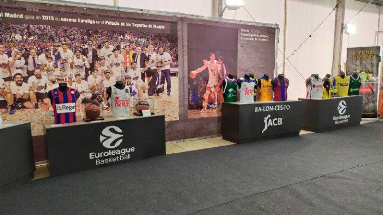 Una exposición de leyendas Una exposición de leyendas