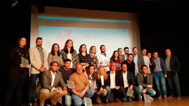 Reconocimiento a jóvenes bailenenses Reconocimiento a jóvenes bailenenses