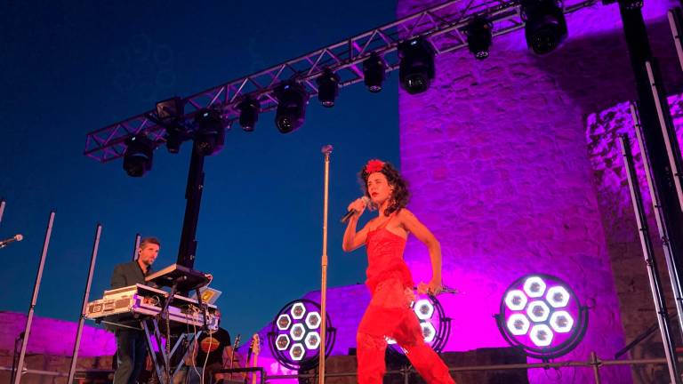 Fuel Fandango demuestra energía en el Castillo de Santa Catalina Fuel Fandango demuestra energía en el Castillo de Santa Catalina