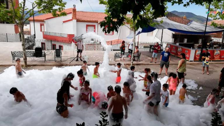 Cuarto día de fiesta por la patrona Cuarto día de fiesta por la patrona