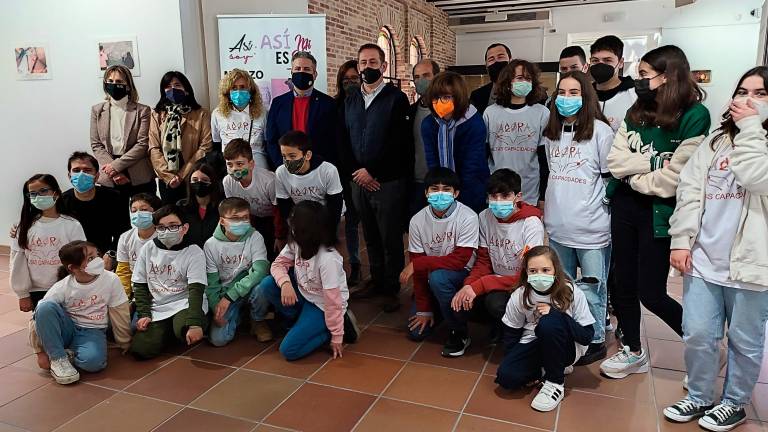 Formación del profesorado en la atención del alumnado con Altas Capacidades Intelectuales Formación del profesorado en la atención del alumnado con Altas Capacidades Intelectuales