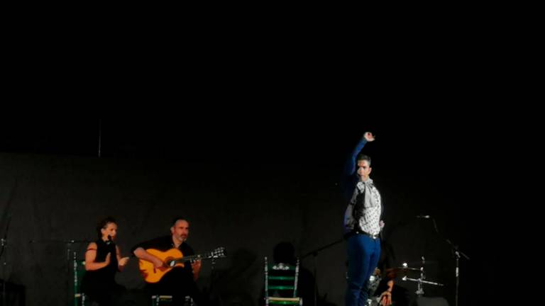 Espectacular velada como pórtico a la feria villanovense