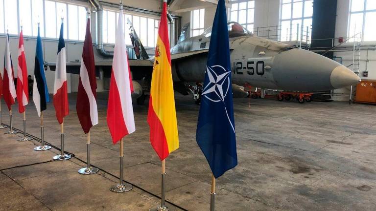 La OTAN despliega dos cazas españoles para interceptar a dos aviones rusos en Lituania La OTAN despliega dos cazas españoles para interceptar a dos aviones rusos en Lituania