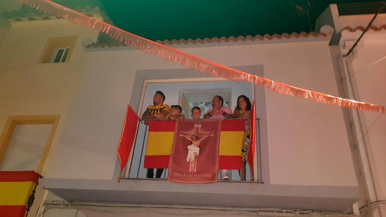 Todo un pueblo con su Señor Todo un pueblo con su Señor