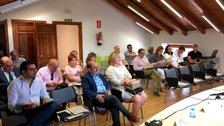 Por el desarrollo agrícola rural Por el desarrollo agrícola rural