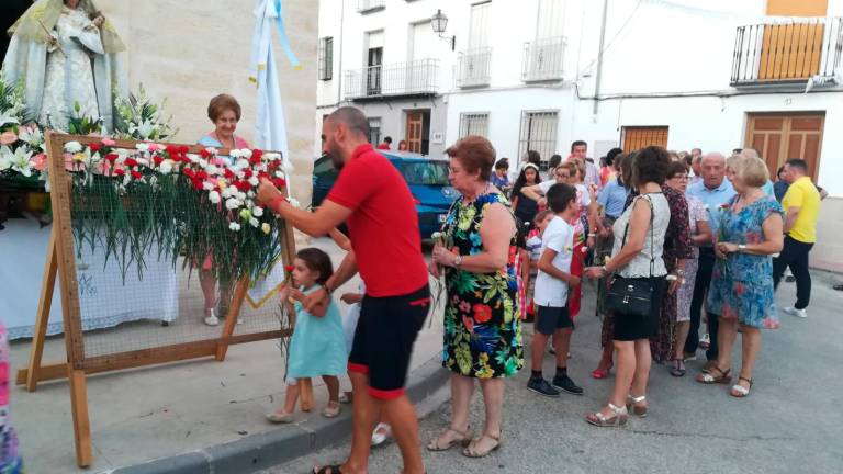 Ofrendas de fe a la patrona Ofrendas de fe a la patrona