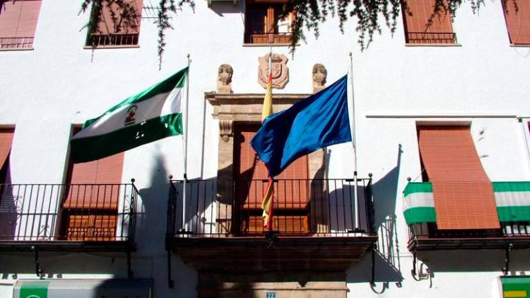 La residencia de Campillo se adjudica tras meses de parón La residencia de Campillo se adjudica tras meses de parón