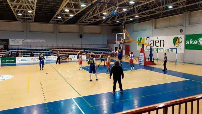 El vendaval CB Novaschool deja una dura derrota a su paso por Andújar El vendaval CB Novaschool deja una dura derrota a su paso por Andújar