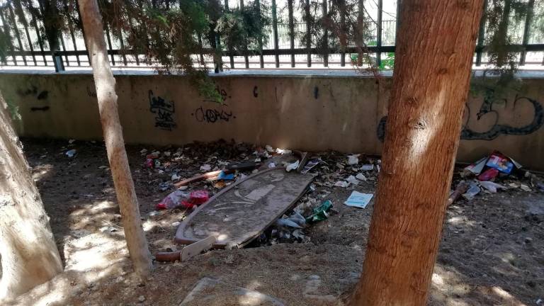 Cochambre “oculta” entre los pinos del barrio Peñamefécit Cochambre “oculta” entre los pinos del barrio Peñamefécit
