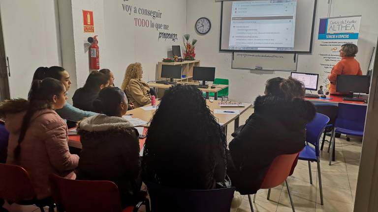 Apuesta por la formación de los jóvenes en paro Apuesta por la formación de los jóvenes en paro