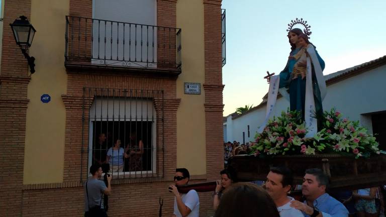 El pueblo se echa a la calle El pueblo se echa a la calle