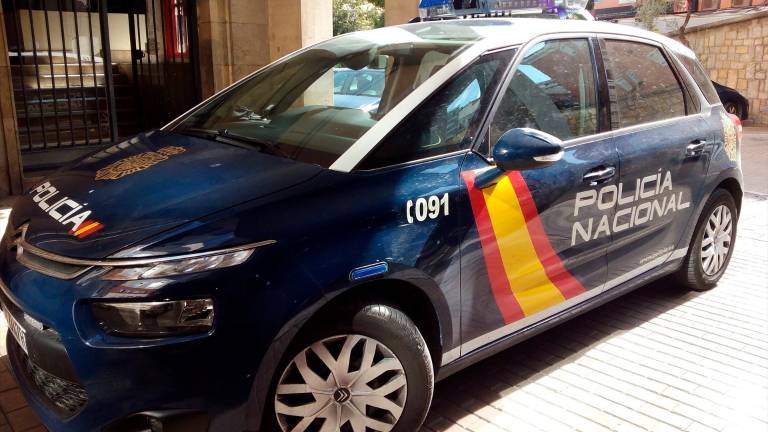 Dos detenidos por robar a punta de pistola 200.000 euros en Jaén Dos detenidos por robar a punta de pistola 200.000 euros en Jaén