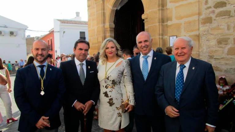 Acogedora mañana cargada de devoción Acogedora mañana cargada de devoción