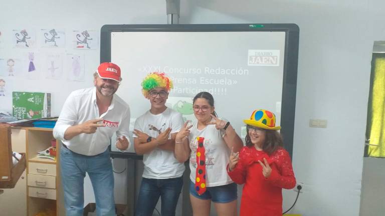 Fin de ruta en el Colegio de Hoya del Salobral, niños de 4 a 11 años Fin de ruta en el Colegio de Hoya del Salobral, niños de 4 a 11 años