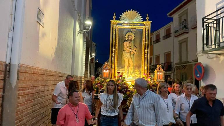 El Señor de la Vida recorre las calles de Bélmez de la Moraleda El Señor de la Vida recorre las calles de Bélmez de la Moraleda
