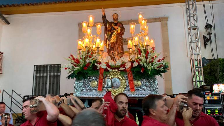 San Pedro Ad Víncula llena las calles de Escañuela de devoción San Pedro Ad Víncula llena las calles de Escañuela de devoción