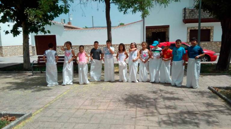 El Puente del Obispo se viste de gala en honor a su Madre El Puente del Obispo se viste de gala en honor a su Madre