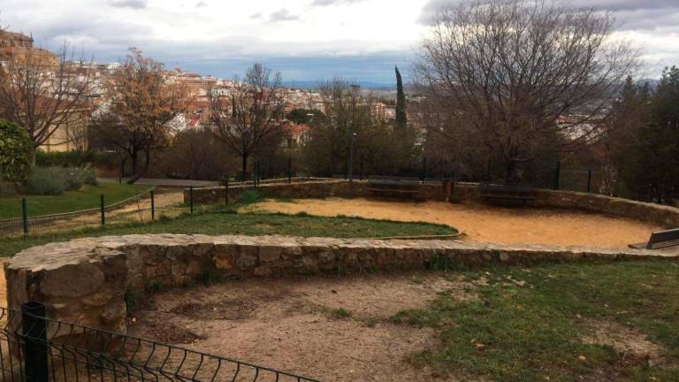 Malestar de los animalistas por el parque canino de El Seminario