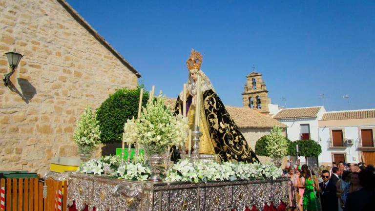 Acogedora mañana cargada de devoción Acogedora mañana cargada de devoción
