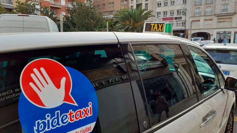 El Ayuntamiento espera adaptar el reglamento del taxi a la nueva normativa autonómica antes de final del año