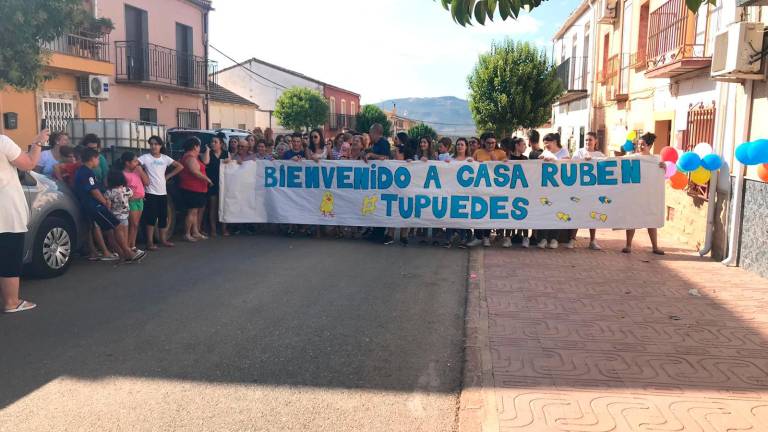 Emotivo recibimiento al “pelotero” de Arquillos Emotivo recibimiento al “pelotero” de Arquillos