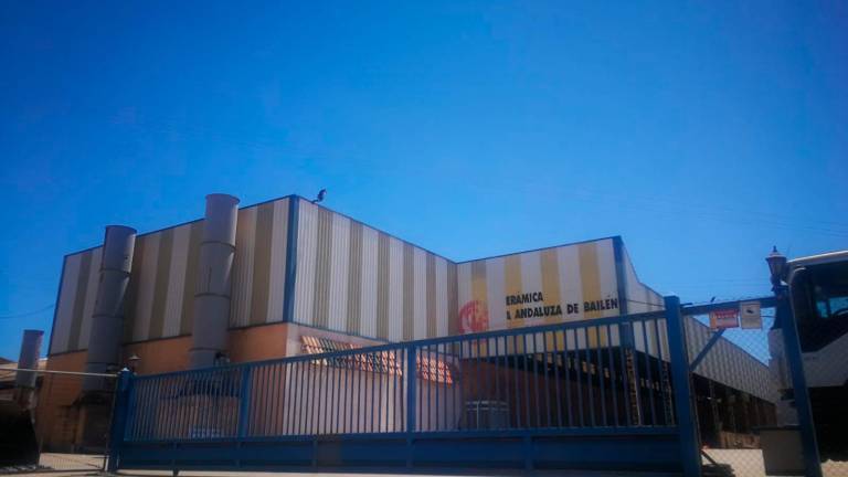 Incendio sin heridos en una fábrica de cerámica Incendio sin heridos en una fábrica de cerámica