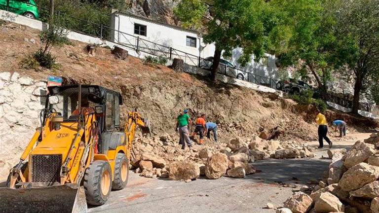 Torres comienza a reparar los daños causados por las tormentas del pasado septiembre Torres comienza a reparar los daños causados por las tormentas del pasado septiembre