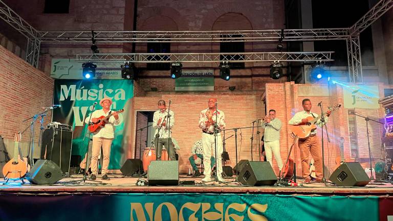 Ritmos latinos con Charanda y el Septeto Santiaguero Ritmos latinos con Charanda y el Septeto Santiaguero