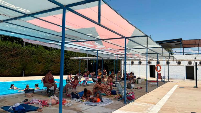 Un domingo de chapuzón y sombras en Jaén Un domingo de chapuzón y sombras en Jaén