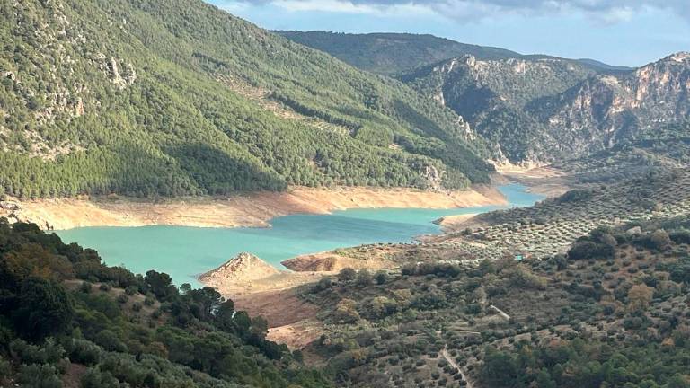 La reserva de agua de la cuenca del Guadalquivir aumenta en 57 hectómetros los últimos 12 días La reserva de agua de la cuenca del Guadalquivir aumenta en 57 hectómetros los últimos 12 días
