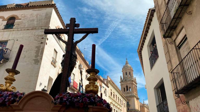 La Sagrada Lanzada hace historia con su primera salida procesional La Sagrada Lanzada hace historia con su primera salida procesional