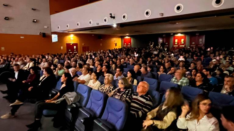 La gala benéfica “Vibra por el Daño Cerebral” alcanza el éxito en el Aula Magna La gala benéfica “Vibra por el Daño Cerebral” alcanza el éxito en el Aula Magna