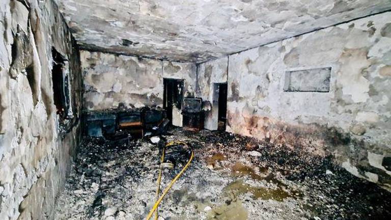 Arde una vivienda deshabitada en una calle de Mancha Real Arde una vivienda deshabitada en una calle de Mancha Real