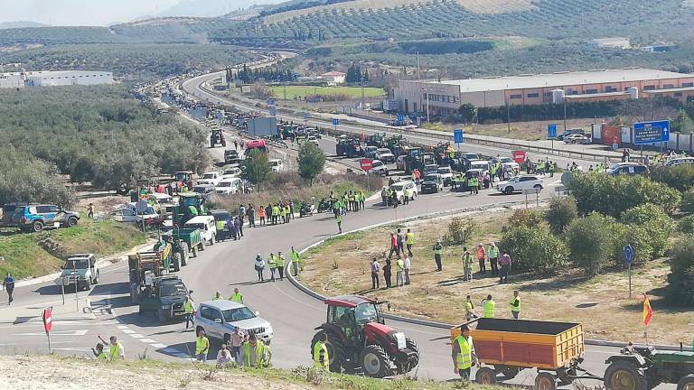 El campo afianza la lucha por unos precios justos en la calle