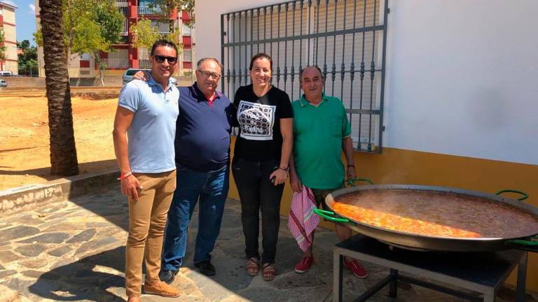 El barrio carolinense Viñas del Rey celebra sus tradicionales fiestas El barrio carolinense Viñas del Rey celebra sus tradicionales fiestas