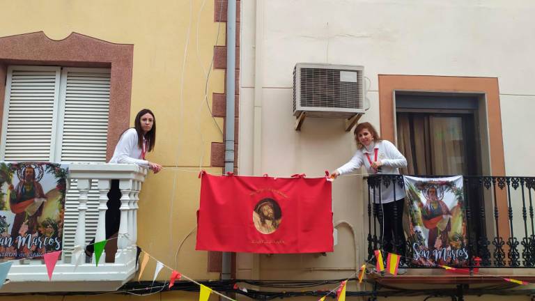 Fe garcileña desde los balcones