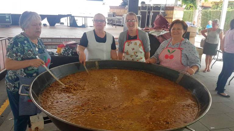 La cereza vuelve a triunfar en su gran fiesta castillera