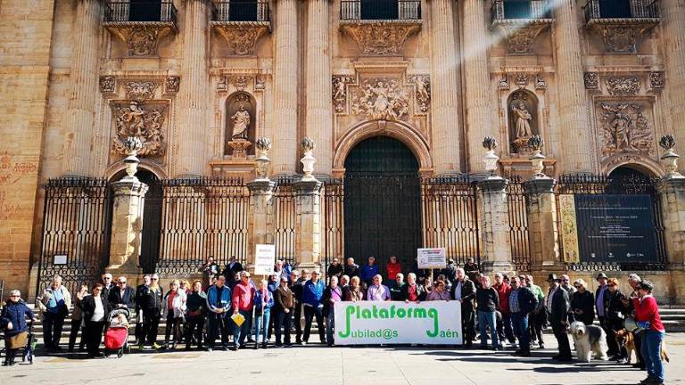 Los jubilados insisten en el blindaje constitucional de las pensiones Los jubilados insisten en el blindaje constitucional de las pensiones