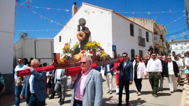 Momentos únicos de la procesión de San Marcos de Torrequebradilla Momentos únicos de la procesión de San Marcos de Torrequebradilla