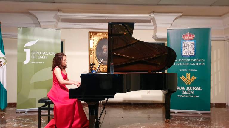 Nishizawa homenajea a Manuel de Falla Nishizawa homenajea a Manuel de Falla