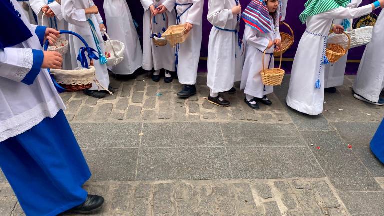 Jaén disfruta de la Borriquilla por sus calles Jaén disfruta de la Borriquilla por sus calles