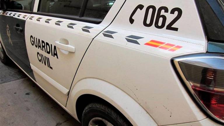 Un joven de 23 años se entrega ante la Guardia Civil tras disparar a un hombre en Atarfe Un joven de 23 años se entrega ante la Guardia Civil tras disparar a un hombre en Atarfe