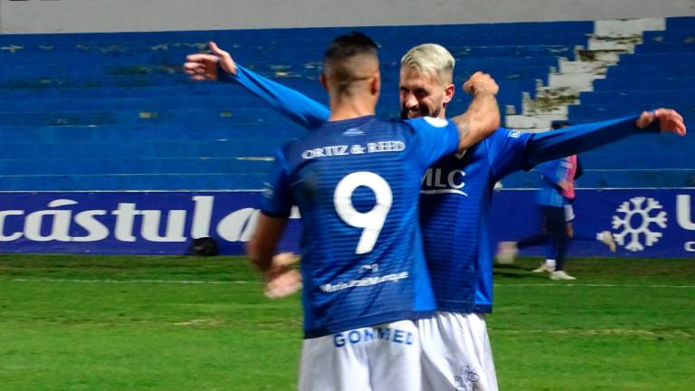 Un hat-trick de Chendo hace campeón de invierno al Linares Un hat-trick de Chendo hace campeón de invierno al Linares