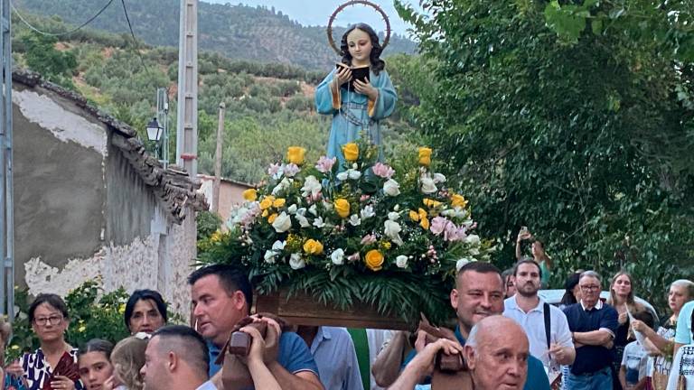 Dulce emoción con la Virgen Niña en Los Llanos Dulce emoción con la Virgen Niña en Los Llanos
